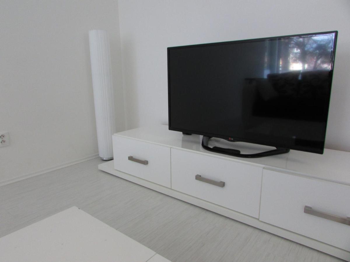 Beautiful City Center Apartment With Private Parking マルティン エクステリア 写真